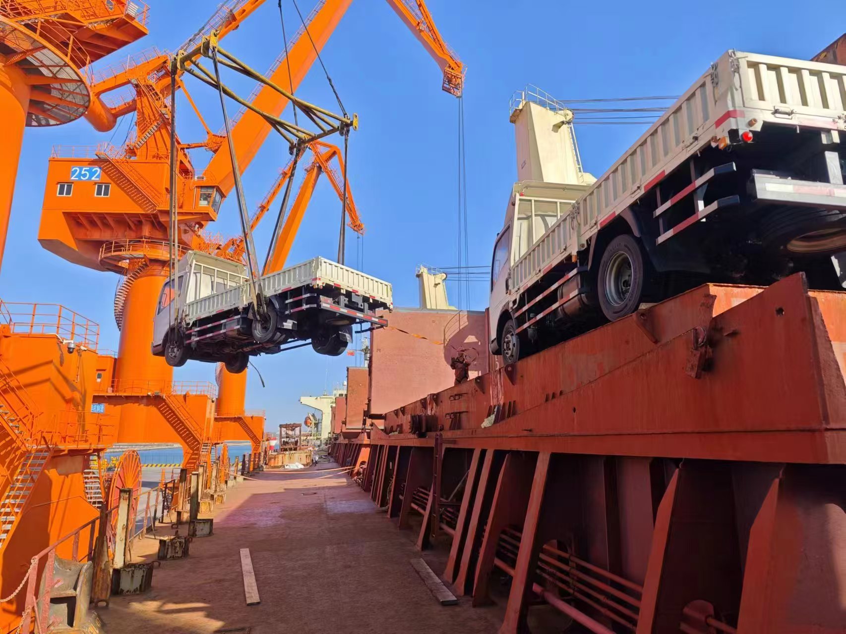 老船长笔记 - 散杂混装 相忘江湖