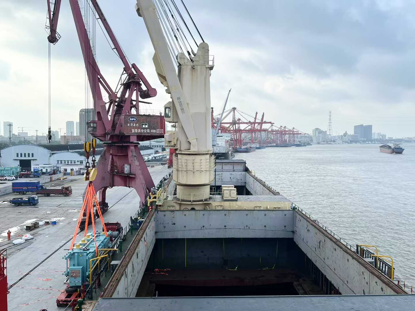 老轨断案 - Hi Electronic Cigarette